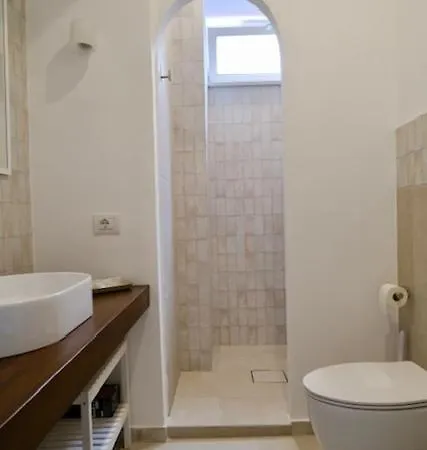 La Rondinella B&B 아나카프리