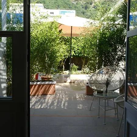 B&B La Rondinella 아나카프리